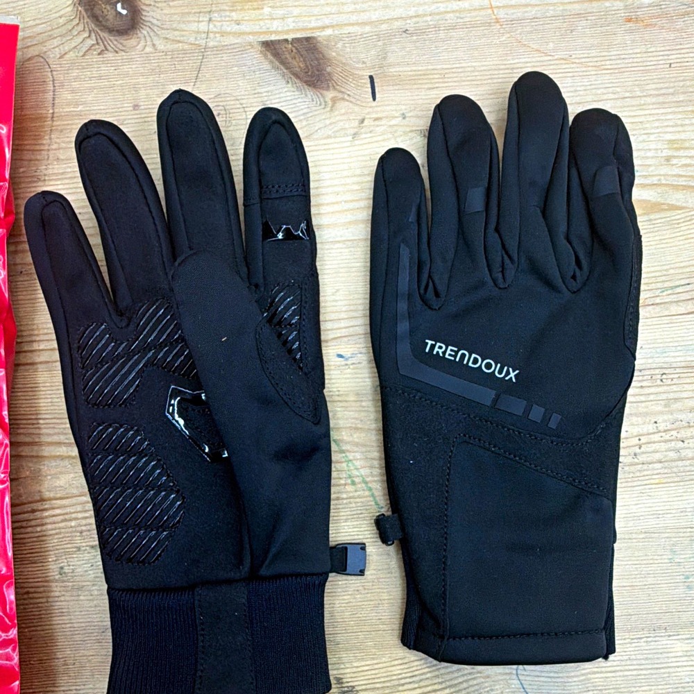 3 bundle TRENDoux Winter Wrist Gloves Polyester Insulated Logo Solid Black SizeM